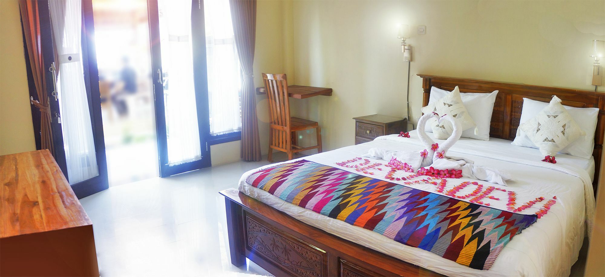 Deva Devi Beach Inn Luxury Batununggul Exterior photo
